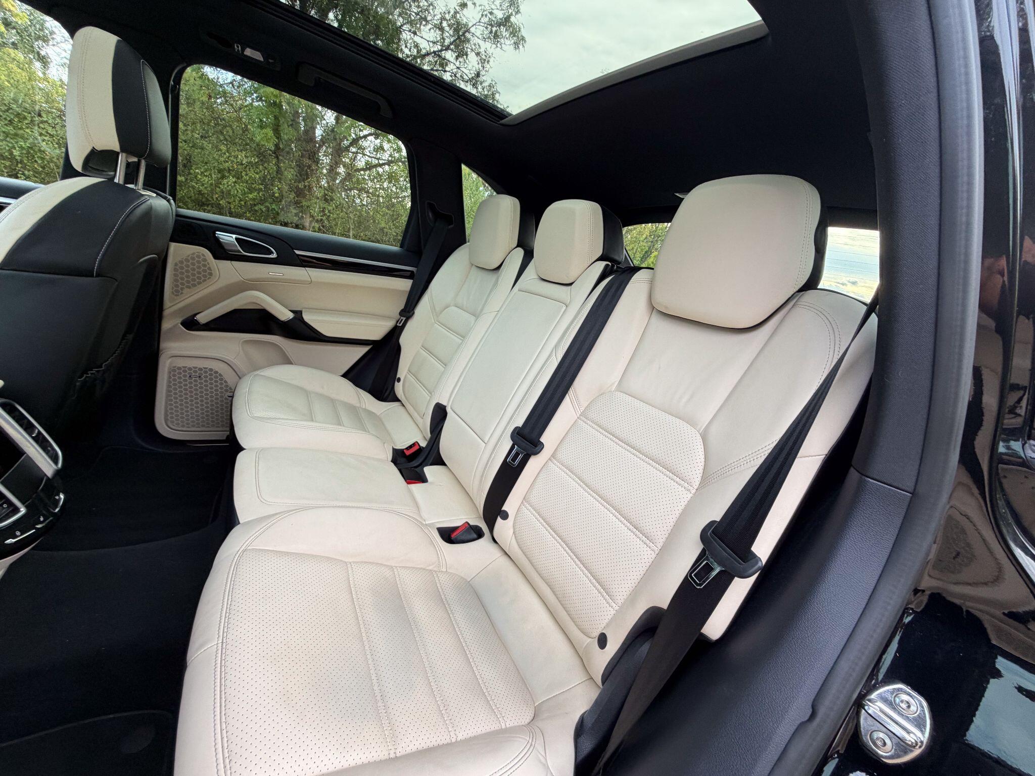 Porsche Cayenne 4.2 TD V8 S TiptronicS 4WD Euro 6 (s/s) 5dr — photo 14