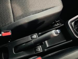 Suzuki Swift Photo 45