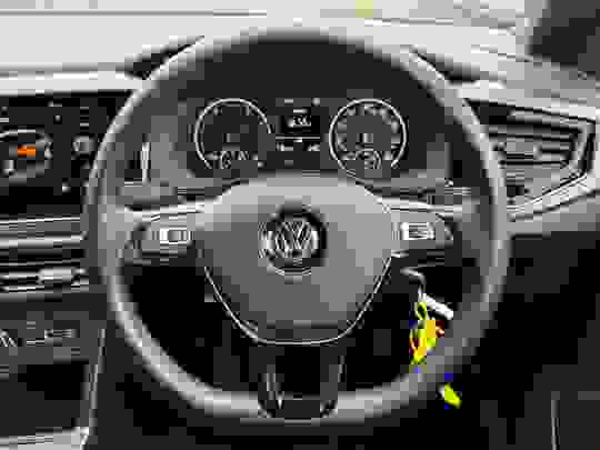 Volkswagen Polo Photo at-78b5aaf17bba49eba997c11da95be86e.jpg