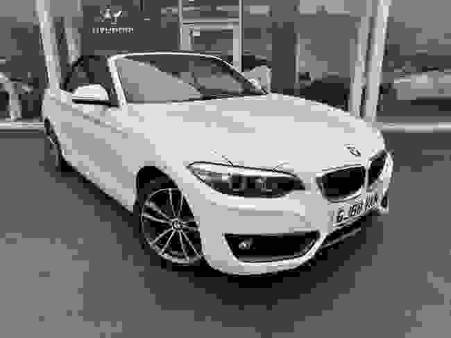 Used 2018 BMW 2 Series 1.5 218i GPF Sport Auto Euro 6 (s/s) 2dr White at West Riding