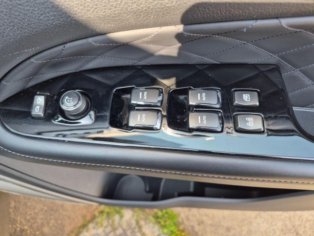 SsangYong Rexton Photo at-78c2db8955474d1197abb17d2074390b.jpg