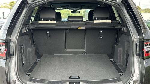 Land Rover Discovery Sport Photo at-78eaa9d503654e3fada0faead9559fc4.jpg