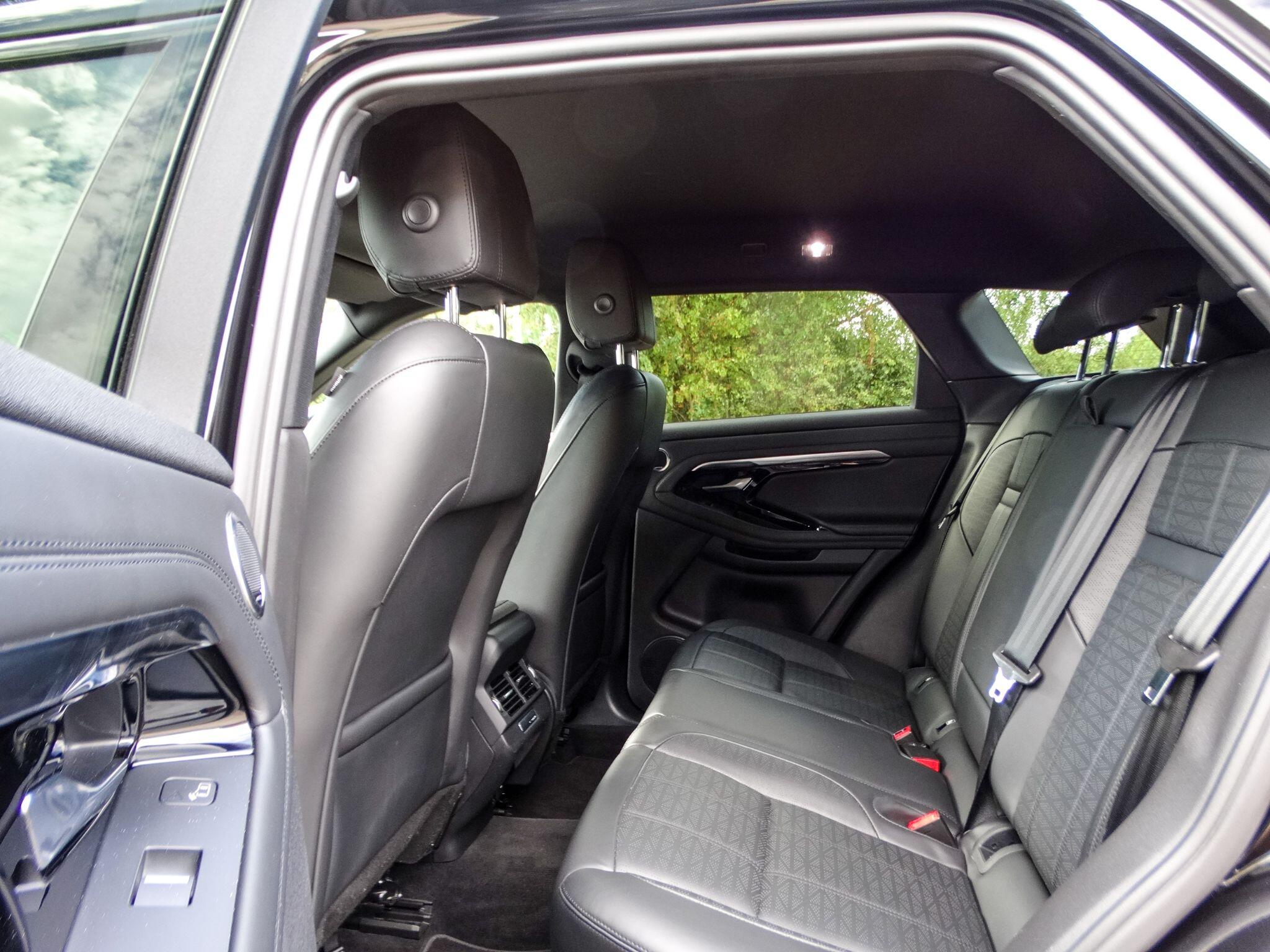 Land Rover Range Rover Evoque 2.0 P250 MHEV R-Dynamic HSE Auto 4WD Euro 6 (s/s) 5dr — photo 14