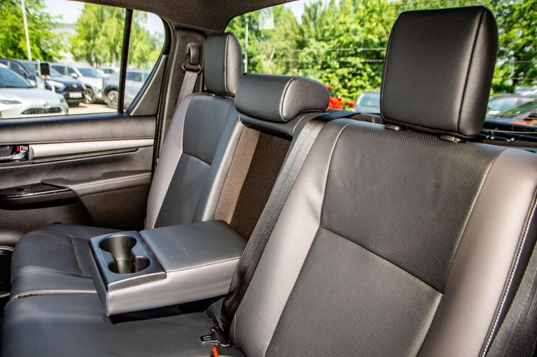 Used Toyota Hilux WR75XUW 7