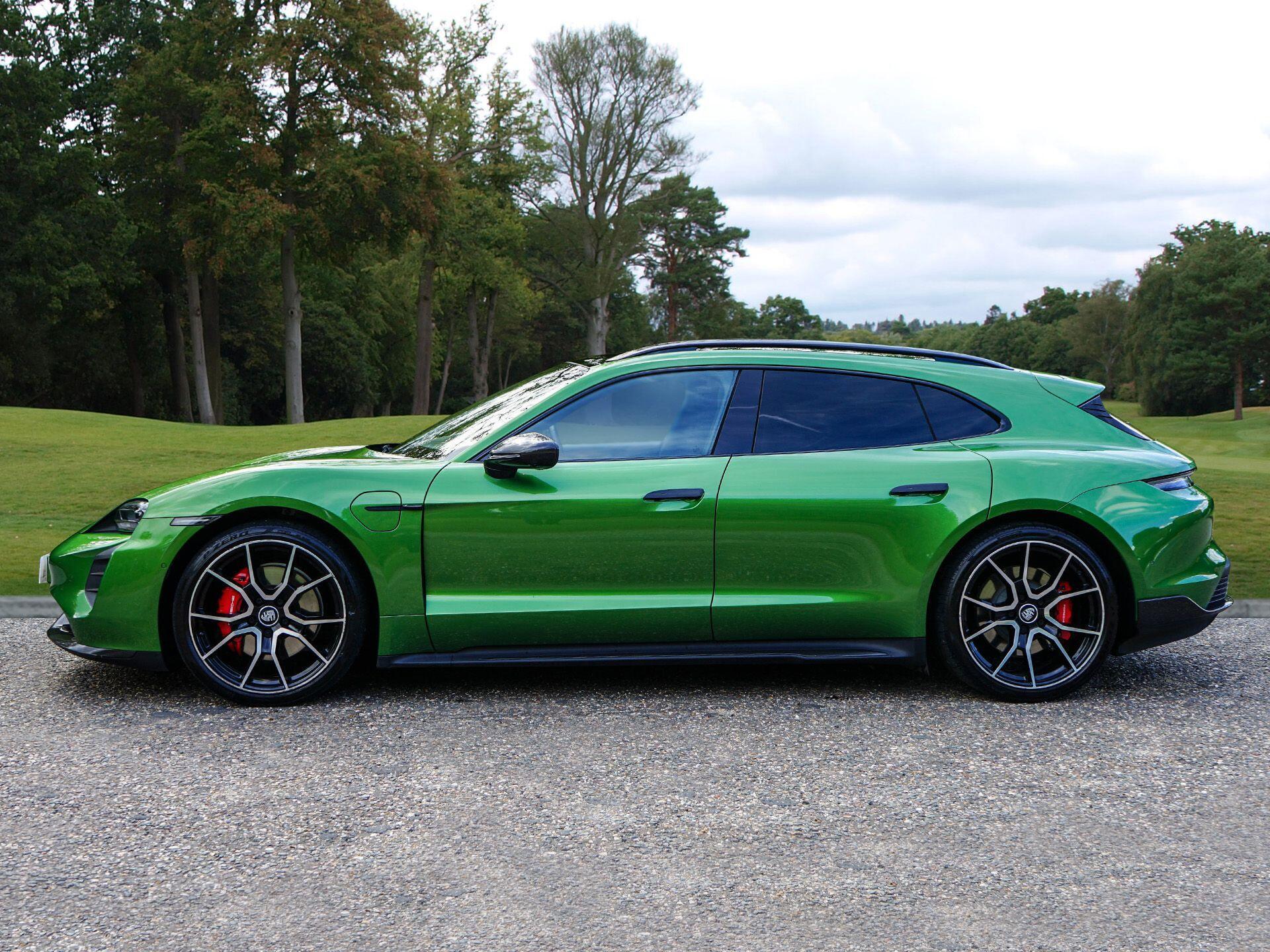 Porsche Taycan Performance Plus 93.4kWh 4S Sport Turismo 5dr Electric Auto 4WD (11kW Charger) (571 ps) — photo 2