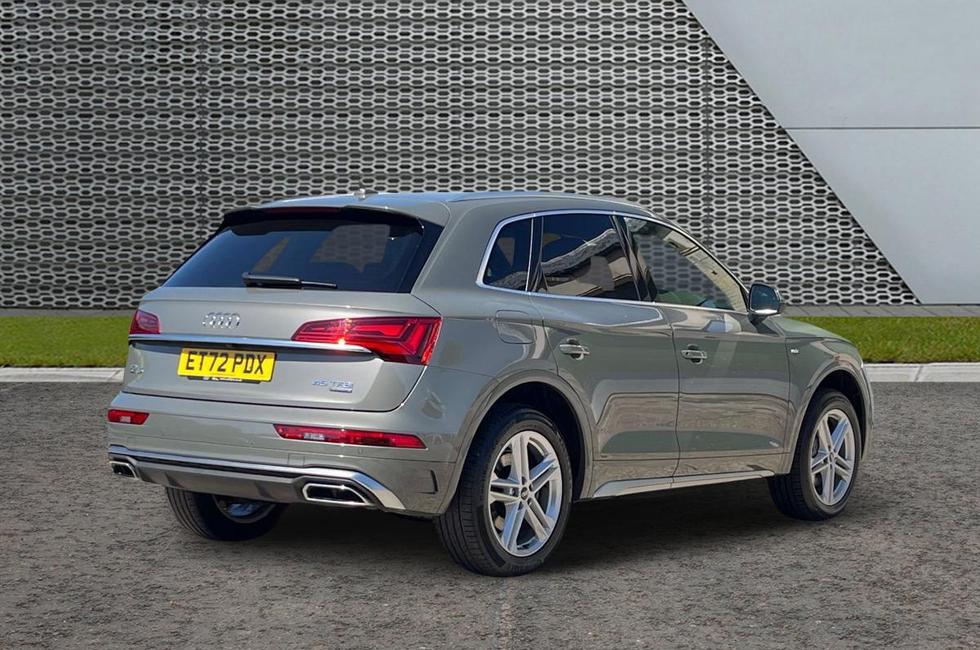 Audi Q5 Photo at-78fcd8931bea47c88c62a6798163b5c7.jpg