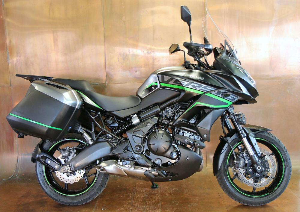 Kawasaki Versys 650 Photo at-790320818b1e4eb486b871ea2f31d3df.jpg