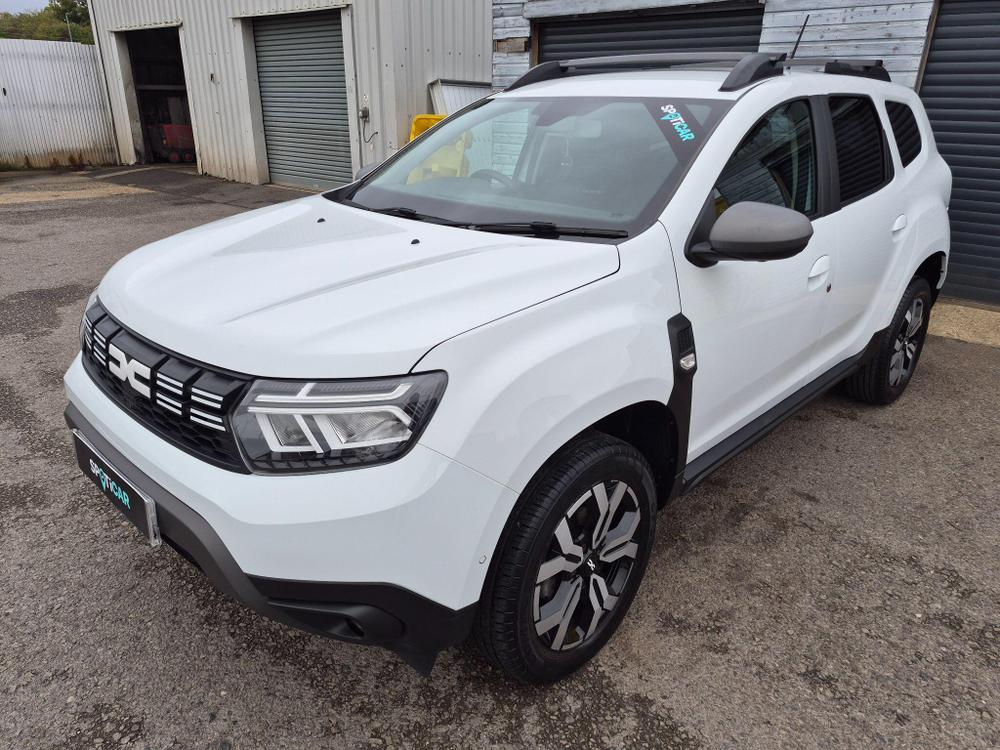 Dacia Duster Photo at-791b6885e80b4cdd8b3d49da25f226de.jpg