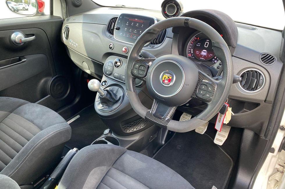 Abarth 595 Photo at-793008b904df4315afba04f8c646729c.jpg