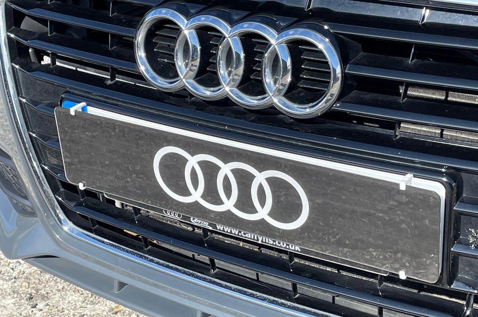 Audi A1 Photo at-7991583cdefd41f0af7f99ffd03a9332.jpg
