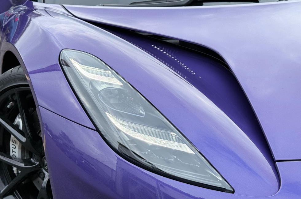 LOTUS Emira Photo at-79926b2f34d14926b29e6e43bcd14d39.jpg