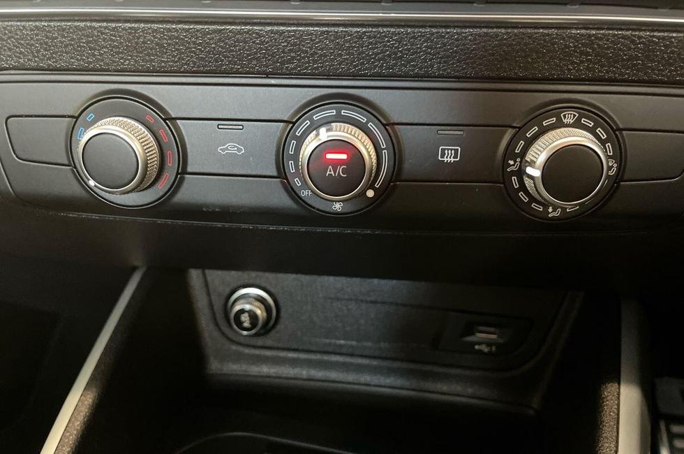 Audi Q2 Photo at-79a38a8940b148348f06488f346f4fef.jpg