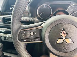 Mitsubishi L200 Photo 35