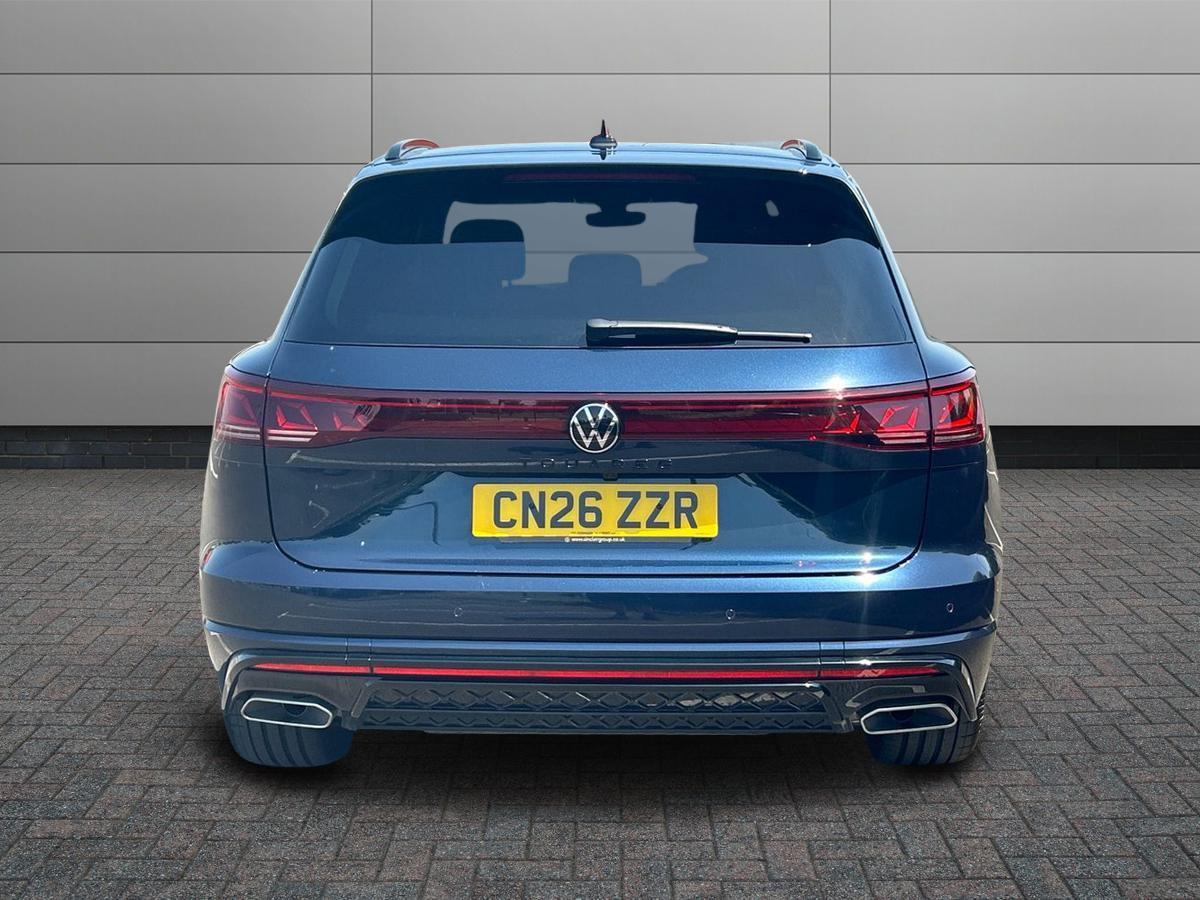 Volkswagen Touareg Photo at-79e8cdf787e347b7a1a090a2f7f80880.jpg