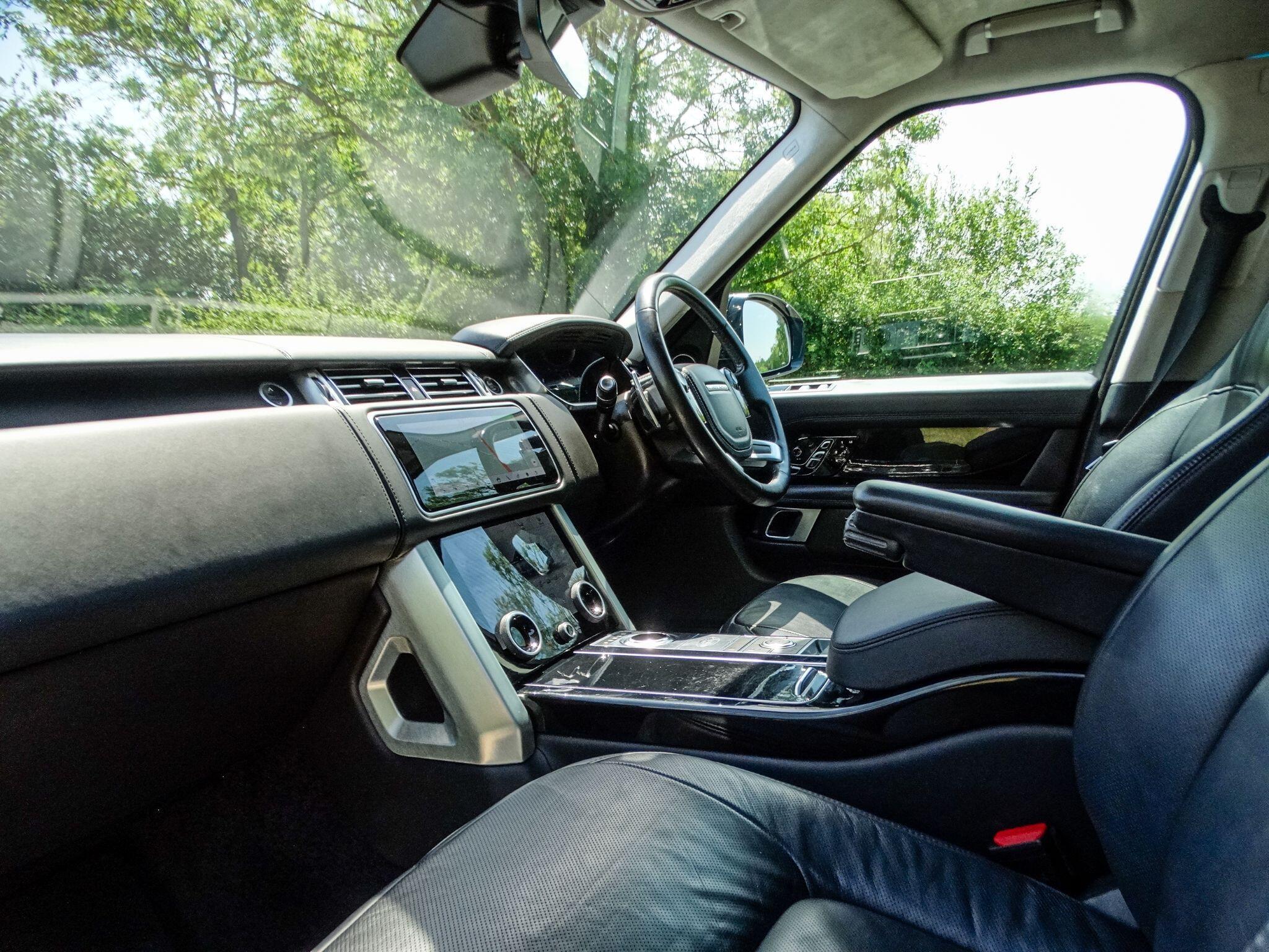 Land Rover Range Rover 4.4 SD V8 Autobiography Auto 4WD Euro 6 (s/s) 5dr — photo 15