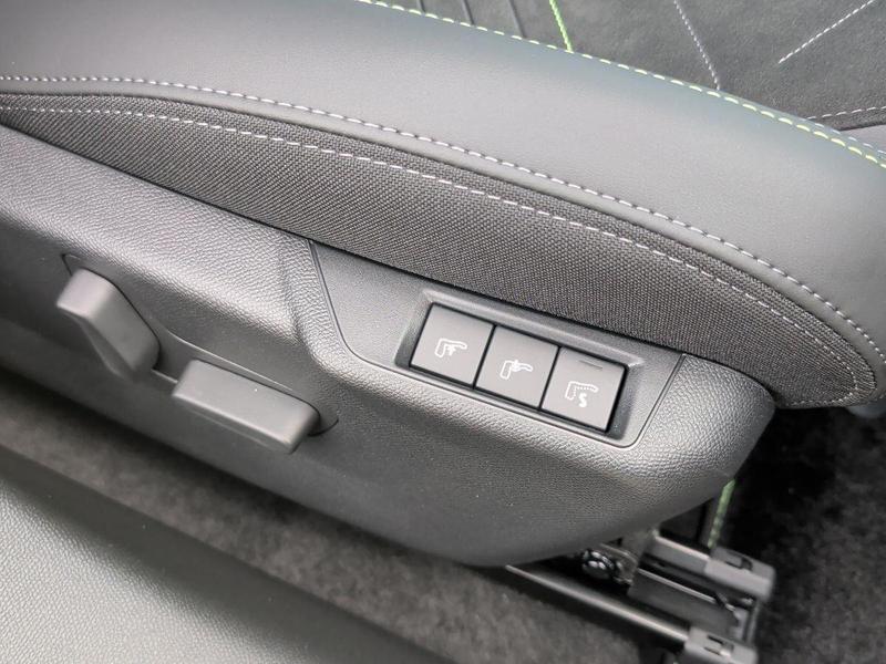 Used Peugeot 208 202608205285884 26