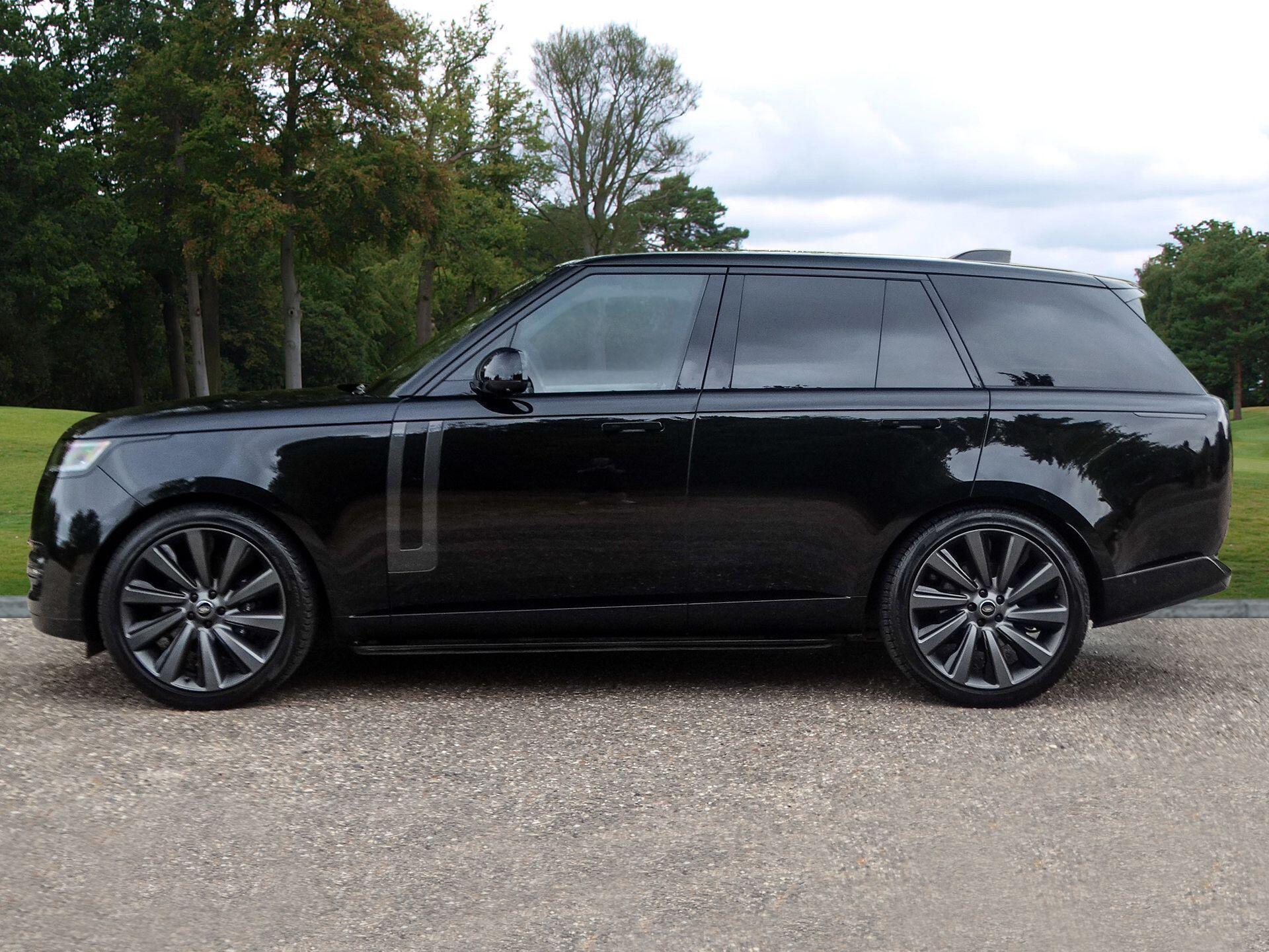 Land Rover Range Rover 3.0 D350 MHEV First Edition Auto 4WD Euro 6 (s/s) 5dr — photo 2