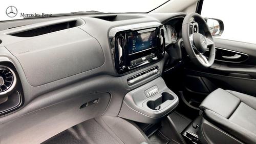 Mercedes-Benz Vito Photo at-7a6ba8363240449189d64afb4dee845e.jpg
