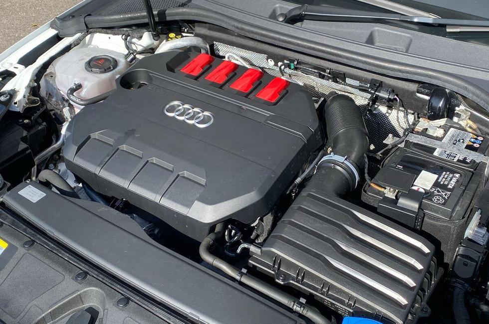 Audi S3 Sportback Photo at-7a73775219ca4f2fa163b451f79fce97.jpg