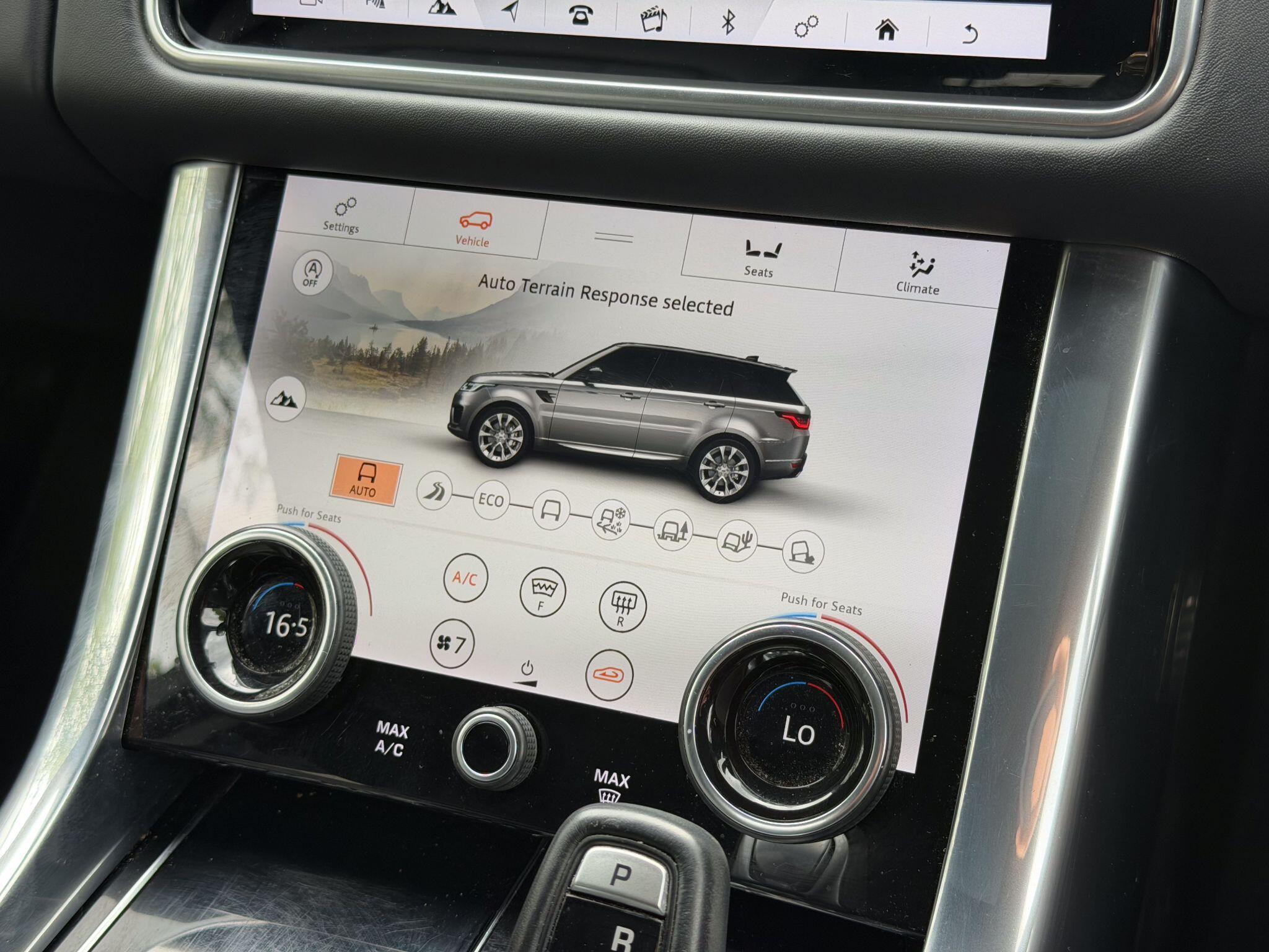 Land Rover Range Rover Sport 3.0 D300 MHEV HSE Dynamic Black SUV 5dr Diesel Auto 4WD Euro 6 (s/s) (300 ps) — photo 32