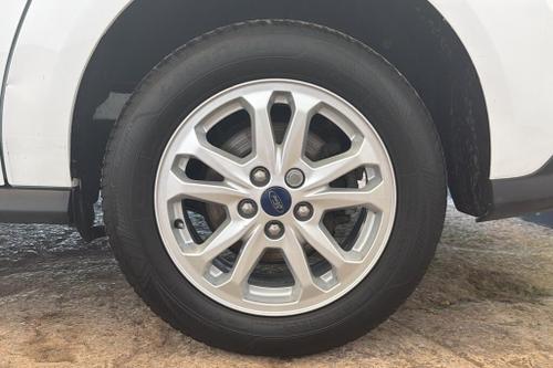 Ford TRANSIT CONNECT Photo at-7abad638c1114543bfc3493d494b16cc.jpg