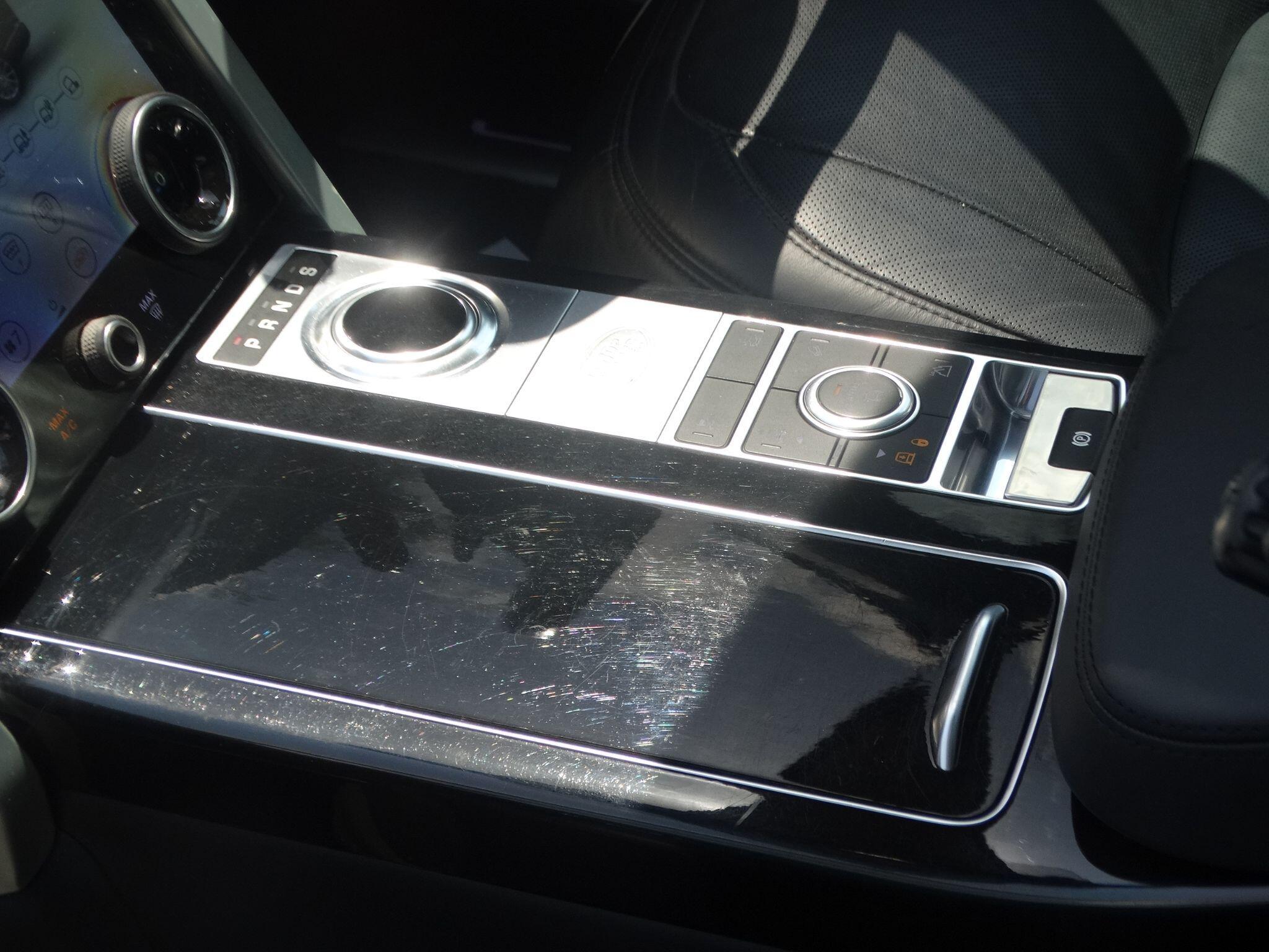 Land Rover Range Rover 4.4 SD V8 Autobiography Auto 4WD Euro 6 (s/s) 5dr — photo 18