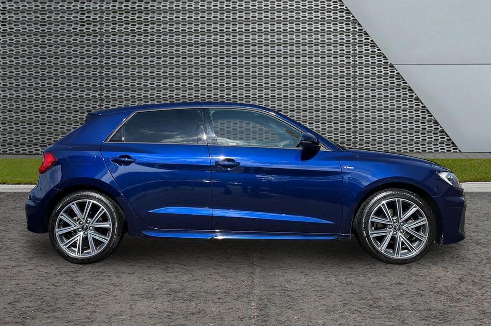 Audi A1 Photo at-7b02db46b8c344f889e7b454c6b50e05.jpg