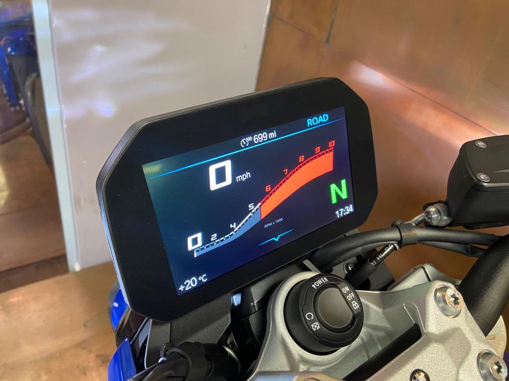 BMW F 900 R Photo at-7b229724af9b46f98490971e664c29b4.jpg