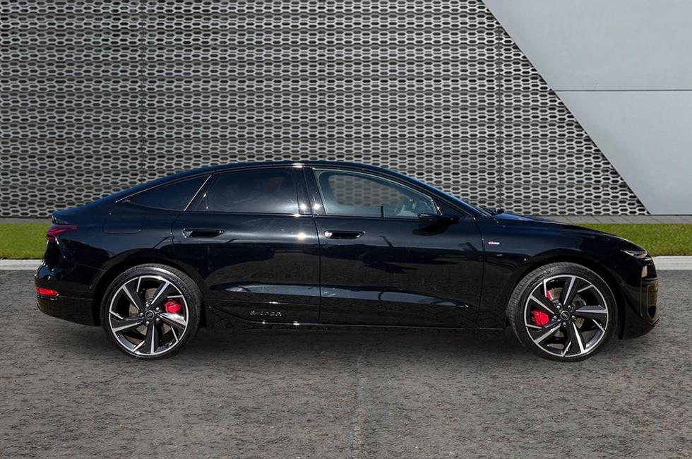 Audi A6 Photo at-7b30d80990da4f89b4198d5171868c72.jpg