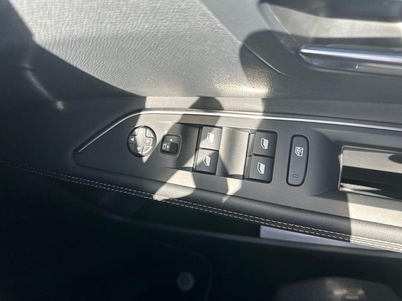 Used Peugeot 3008 VK24CGZ 24