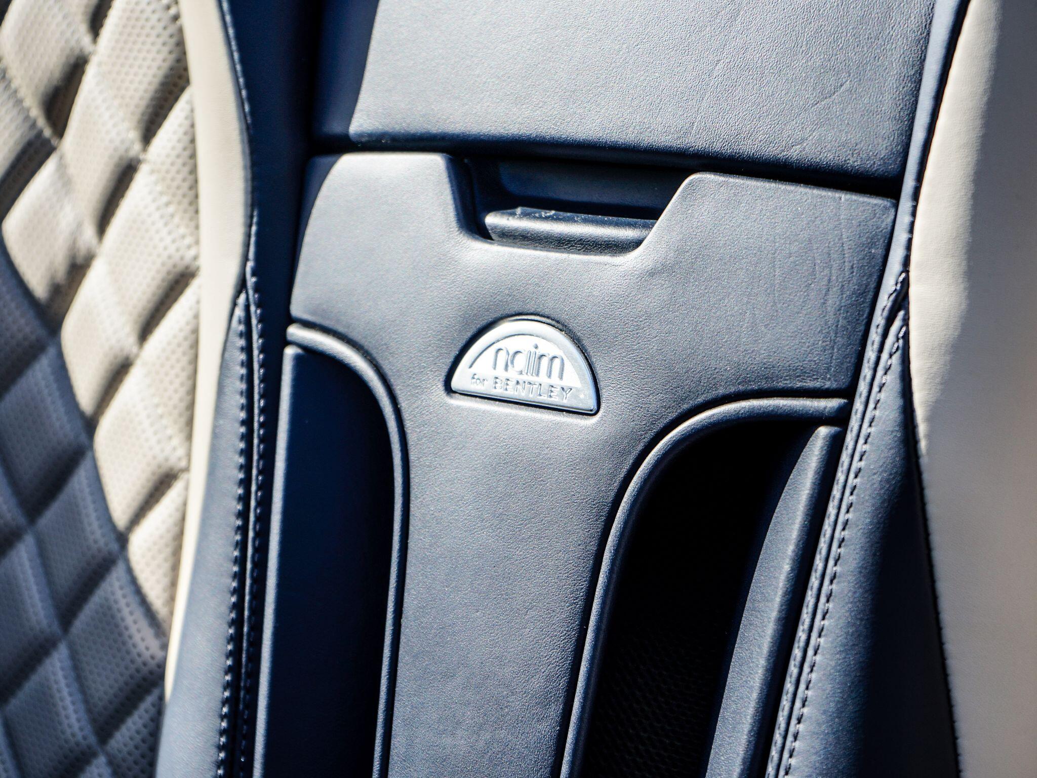 Bentley Continental 4.0 V8 GTC Convertible 2dr Petrol Auto 4WD Euro 6 (507 ps) — photo 15