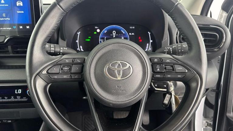 Used Toyota Yaris GV74TLU 18