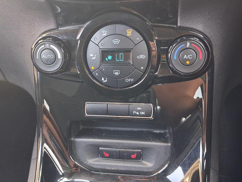 Ford Fiesta Photo at-7bb5ab2e13784a52a5f83ce4a2622d31.jpg