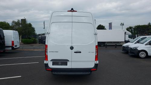 Mercedes-Benz Sprinter Photo at-7bbc967afe41404bb2097ca6ce5c95d7.jpg
