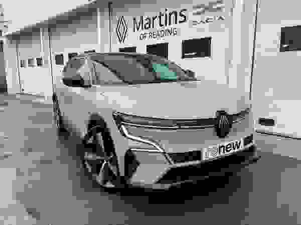 Used 2022 Renault Megane E-Tech EV60 60kWh optimum charge techno Auto 5dr CERAMIC GREY at Martins Group