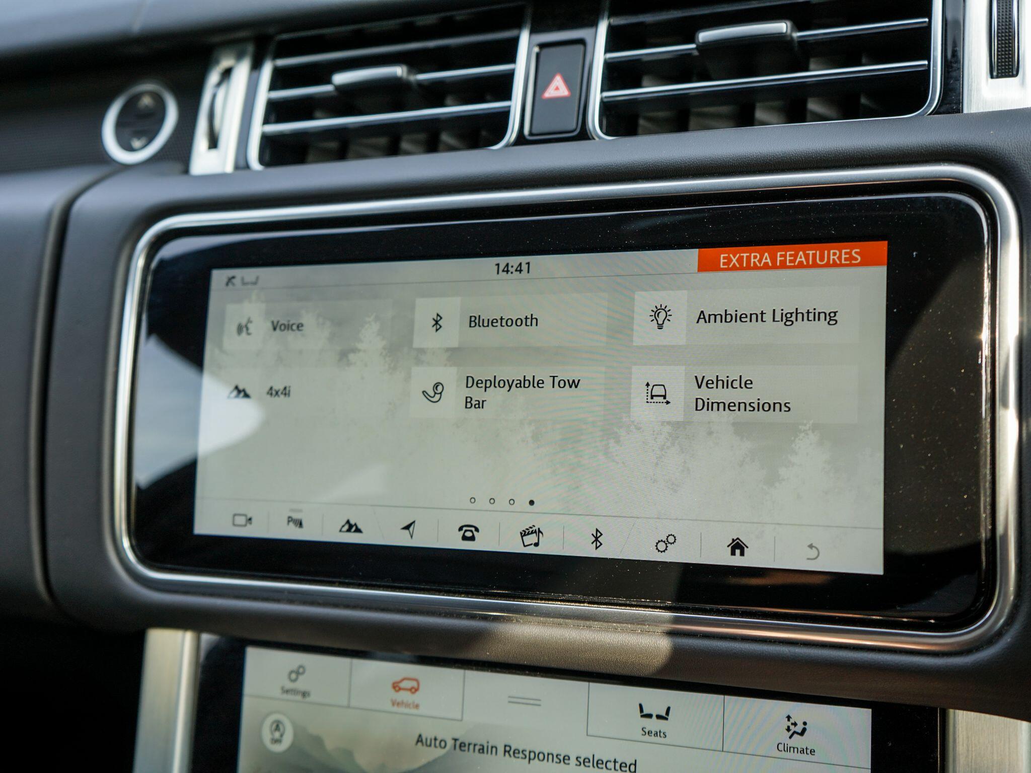 Land Rover Range Rover 3.0 D300 MHEV Vogue SE SUV 5dr Diesel Auto 4WD Euro 6 (s/s) (300 ps) — photo 27