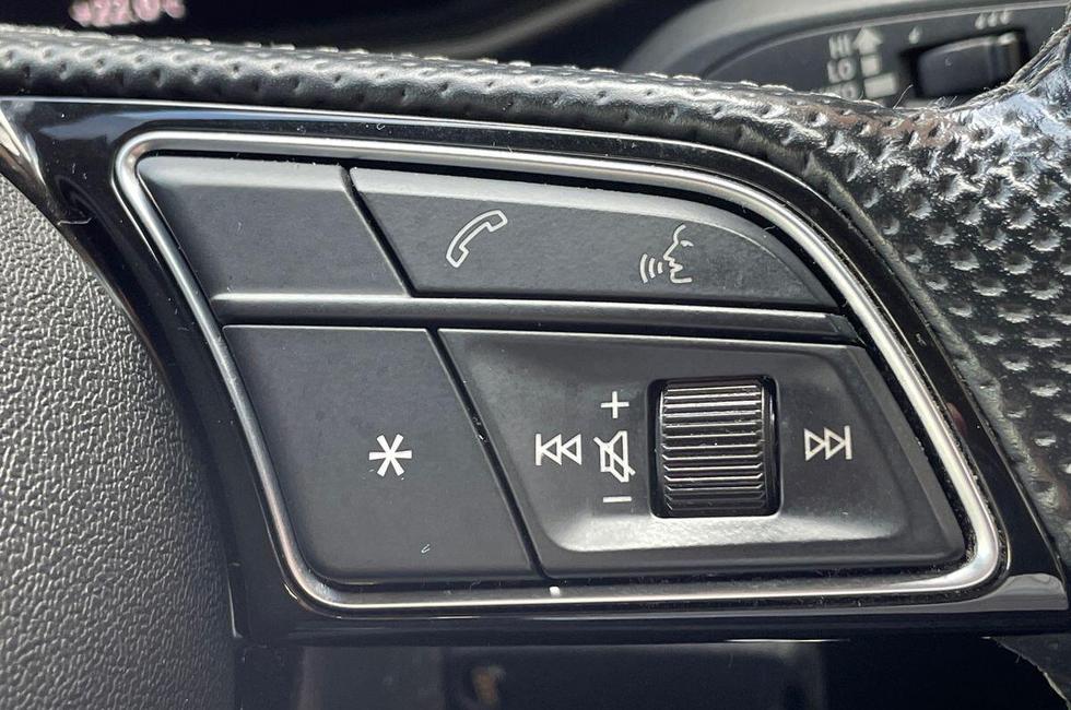 Audi A1 Photo at-7bd6541b161340f4ab9136bc2e68f354.jpg