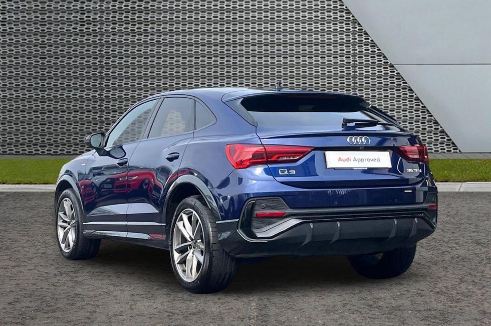Audi Q3 Photo at-7bef4c3261fd4d2bb8466919a36124b8.jpg
