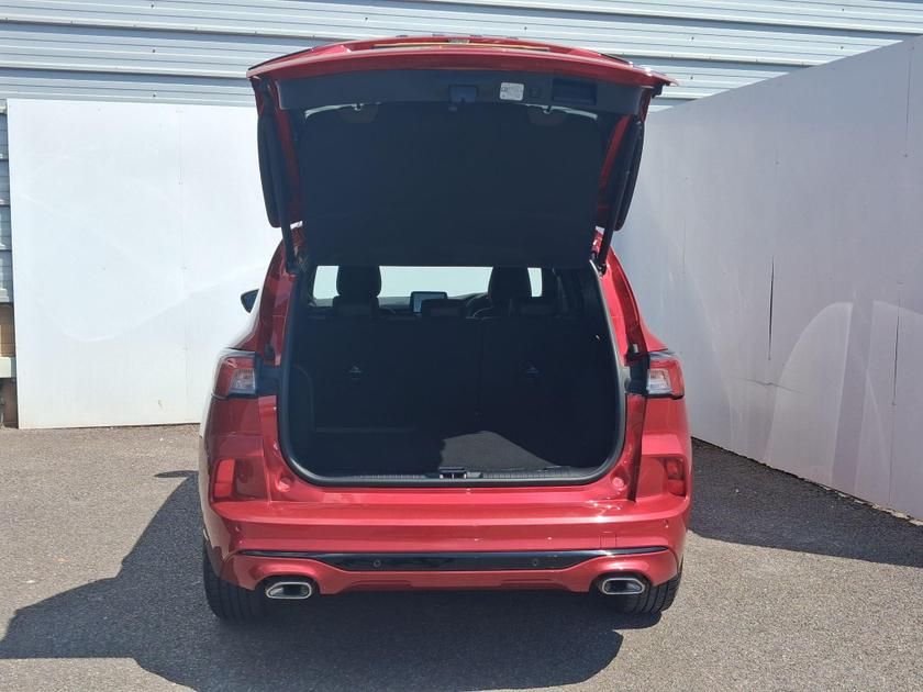 Ford Kuga Photo at-7bfb59b08c2442f294c8ac60c2928769.jpg