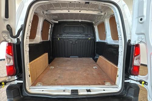 Citroen BERLINGO Photo at-7c0879cd12ff4ed49636eeaeca0fc20e.jpg