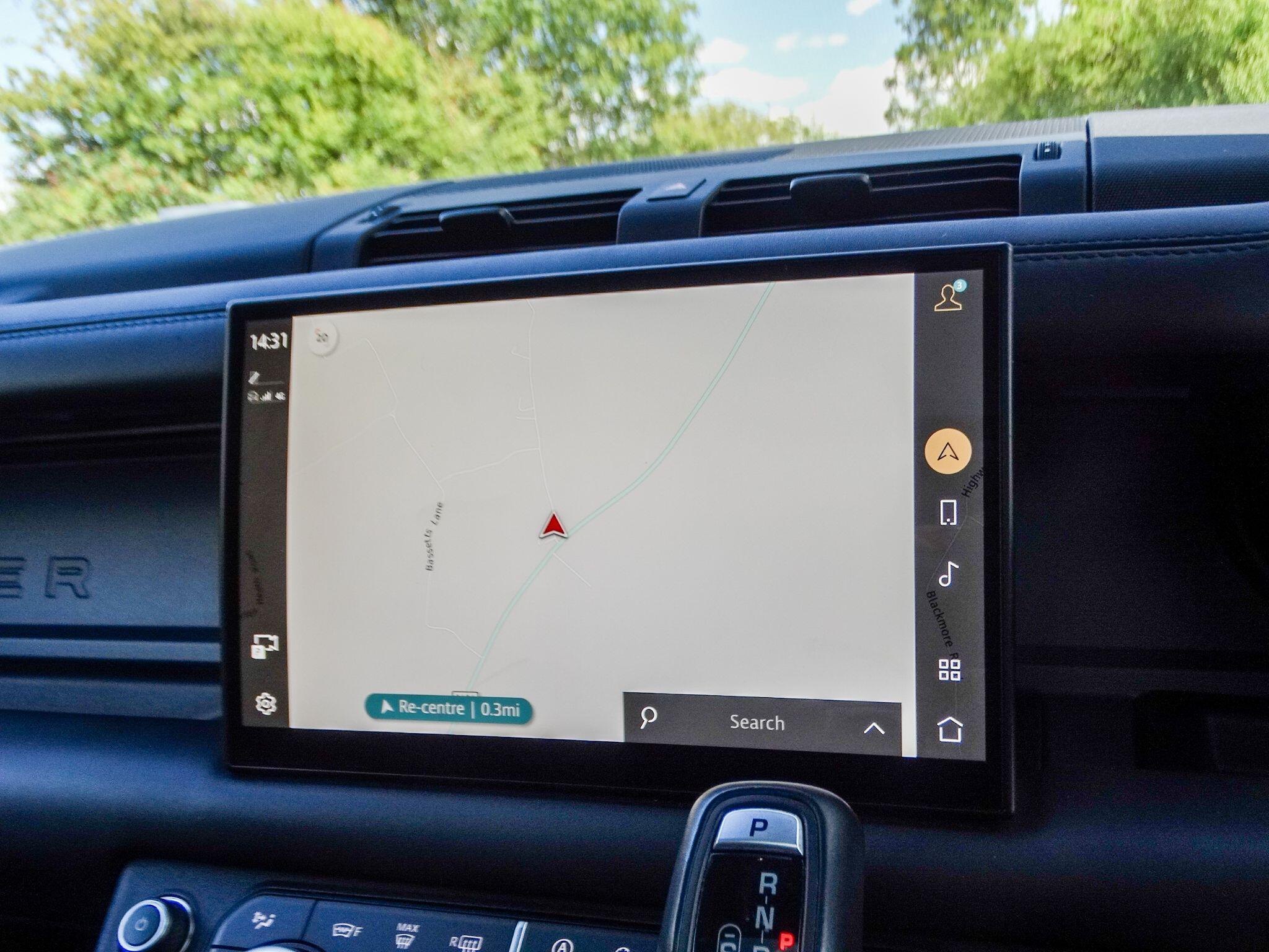 Land Rover Defender 110 3.0 D300 MHEV X-Dynamic HSE Auto 4WD Euro 6 (s/s) 5dr — photo 22