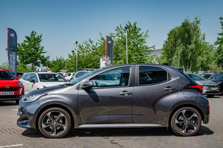 Used Toyota Yaris WU75GDE 17
