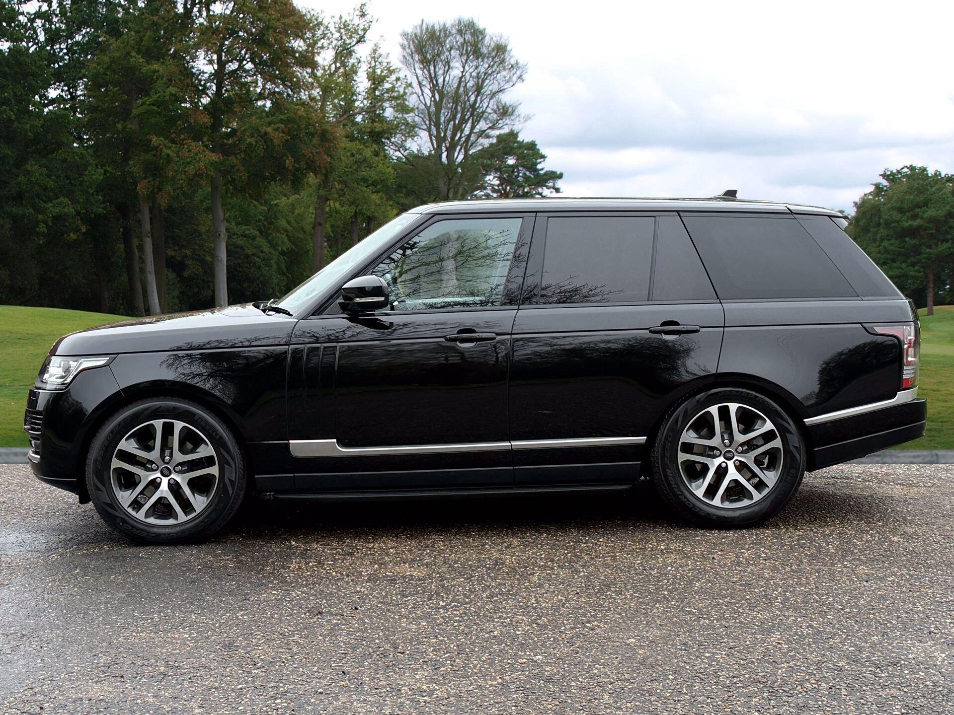 Land Rover Range Rover 3.0 TD V6 Vogue Auto 4WD Euro 6 (s/s) 5dr — photo 2