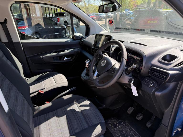 Used Vauxhall Combo Life LO69VJZ 10