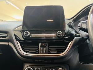 Ford Fiesta Photo 31