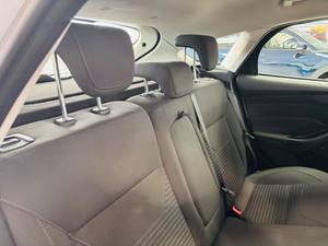 Ford Focus Photo 23