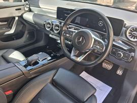 Mercedes-Benz CLA Photo 11