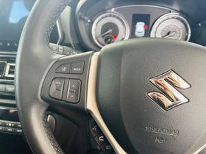 Suzuki S-Cross Photo 36
