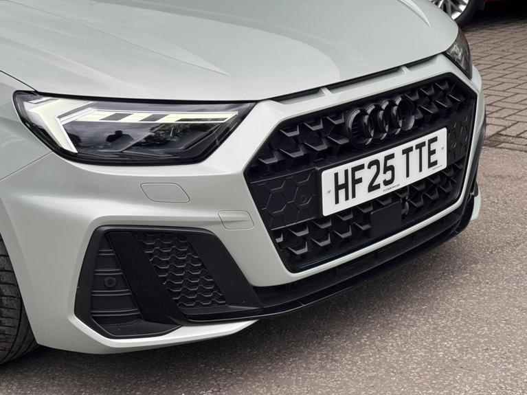 Used Audi A1 HF25TTE 18