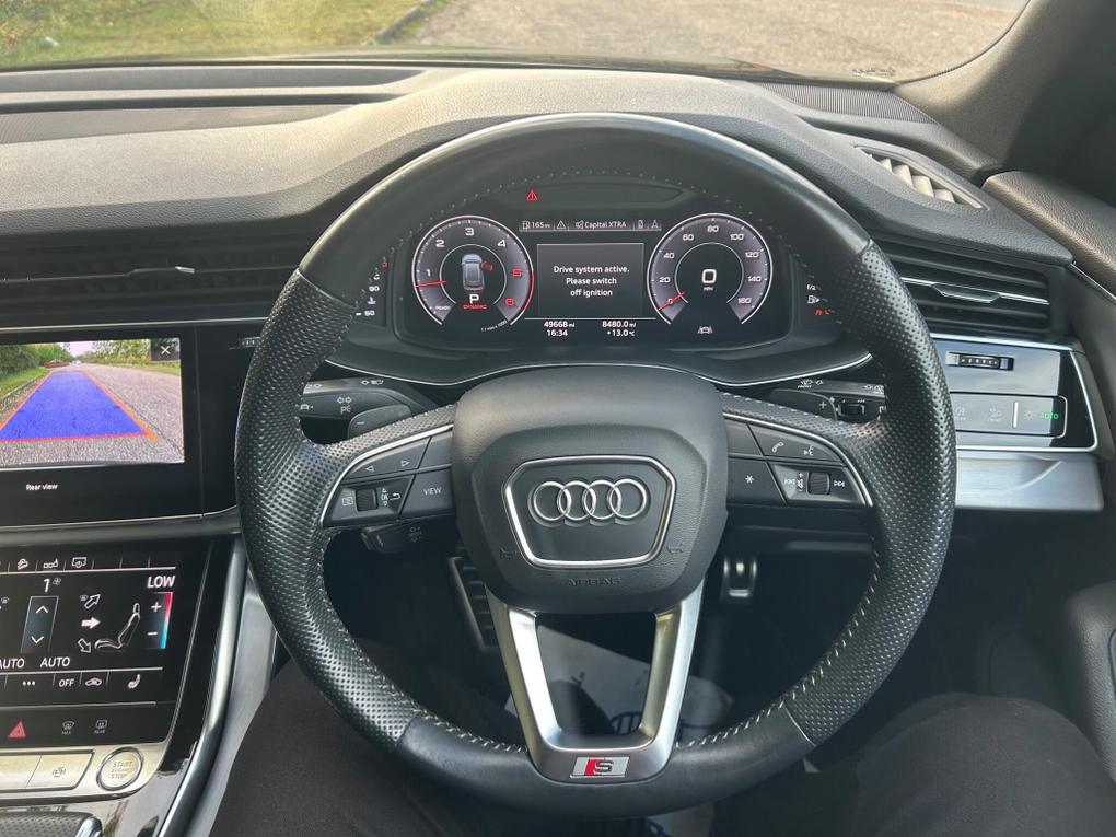 Used Audi Q8 KN70CZX 8